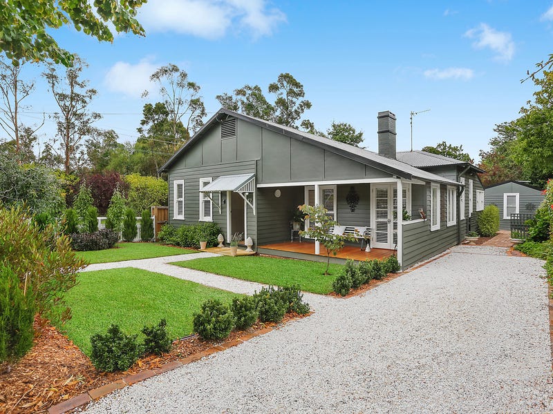 17 Holly Street, Bowral, NSW 2576 Property Details
