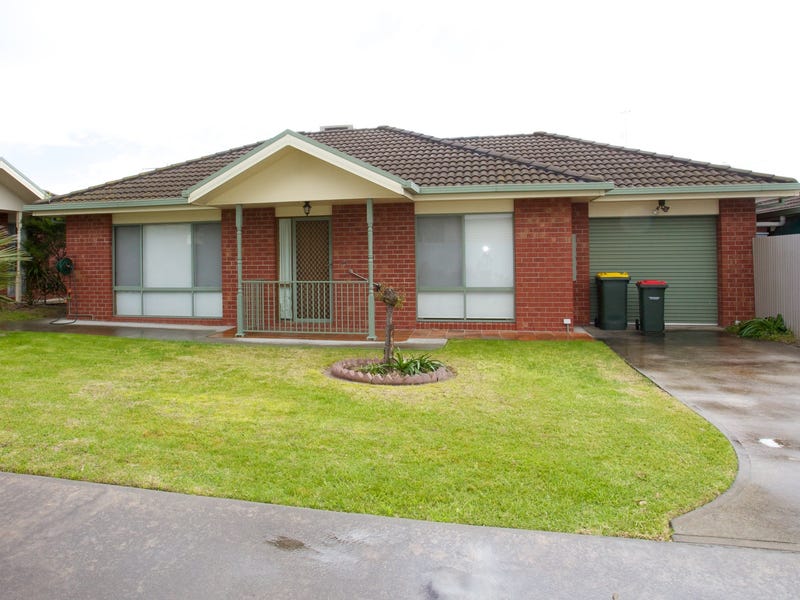 2/102 Road, Horsham, Vic 3400 Property Details