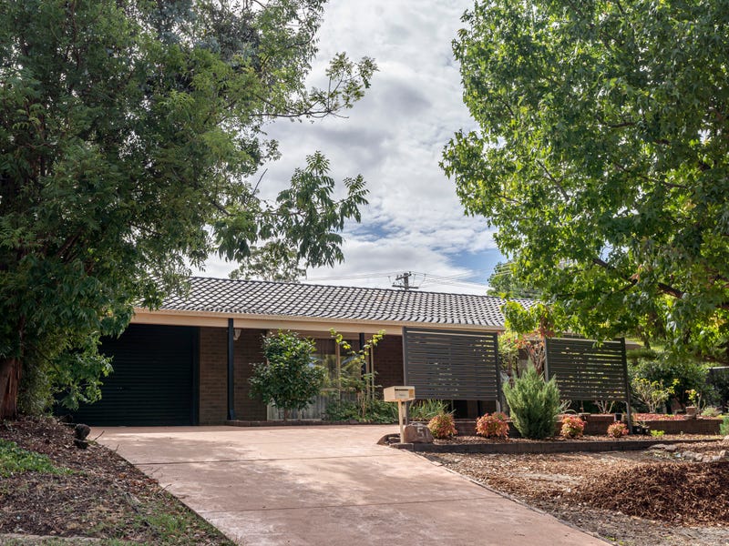 51 Fincham Crescent, Wanniassa, ACT 2903 Property Details