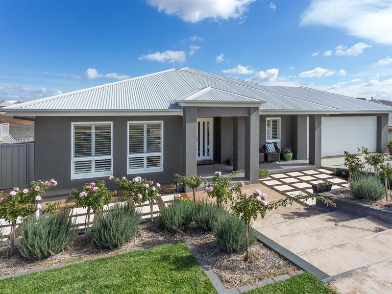 150 Brooklyn Drive, Bourkelands, NSW 2650