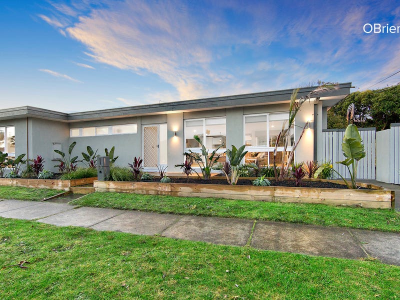 13 Hayman Avenue, Seaford, Vic 3198 Property Details
