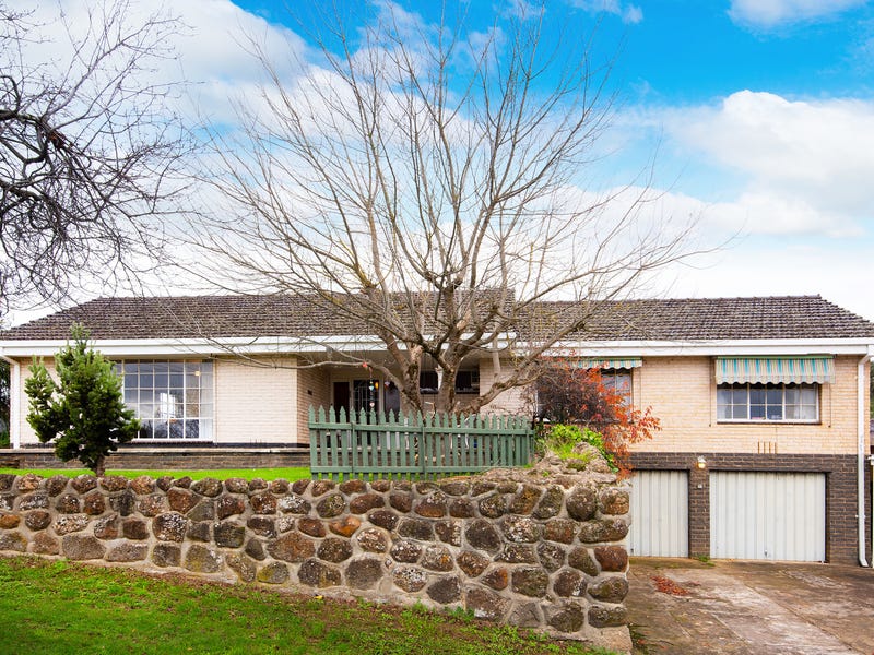 9 James Street, Castlemaine, Vic 3450 Property Details