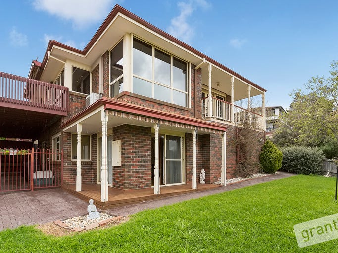 49 Lawrence Drive, Berwick, Vic 3806 Property Details