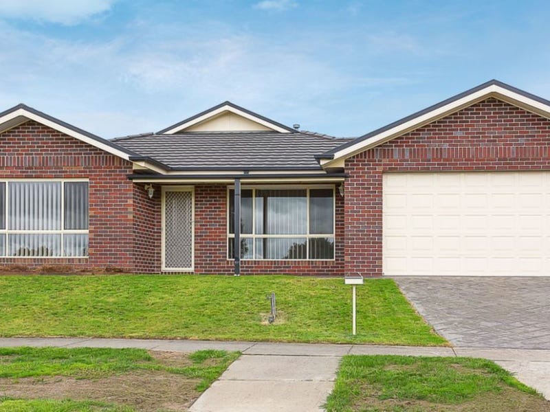 8 Hatfield Drive, Drouin, VIC 3818