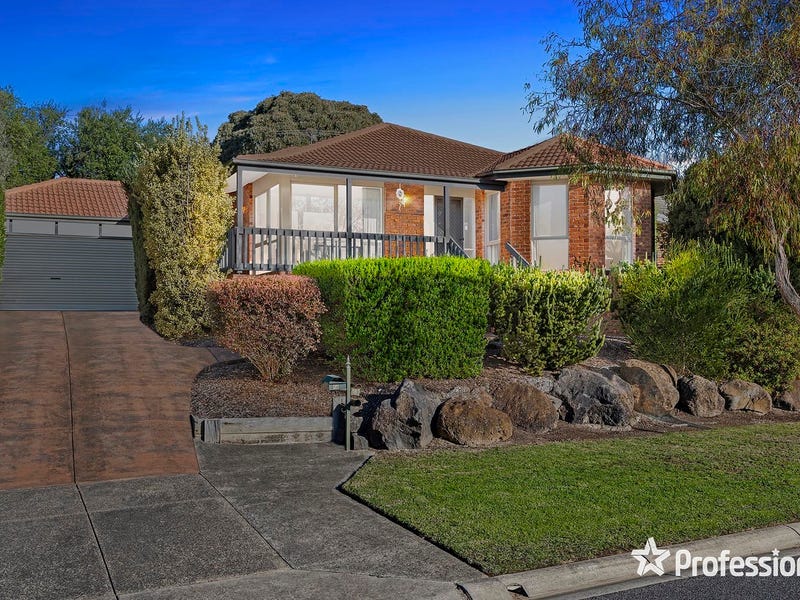 16 Clearwater Drive, Lilydale, VIC 3140