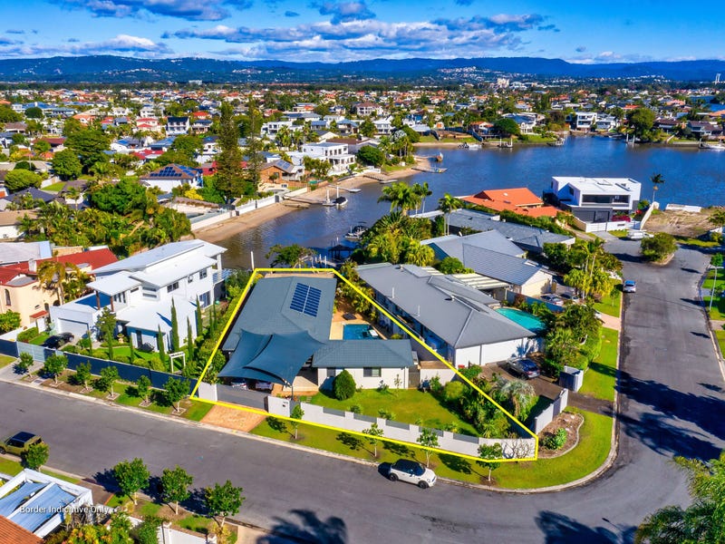 8 Argyle Cres, Bundall, Qld 4217