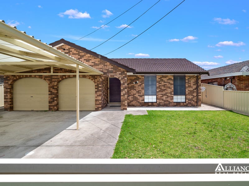 18 Ganmain Cres, Milperra, NSW 2214