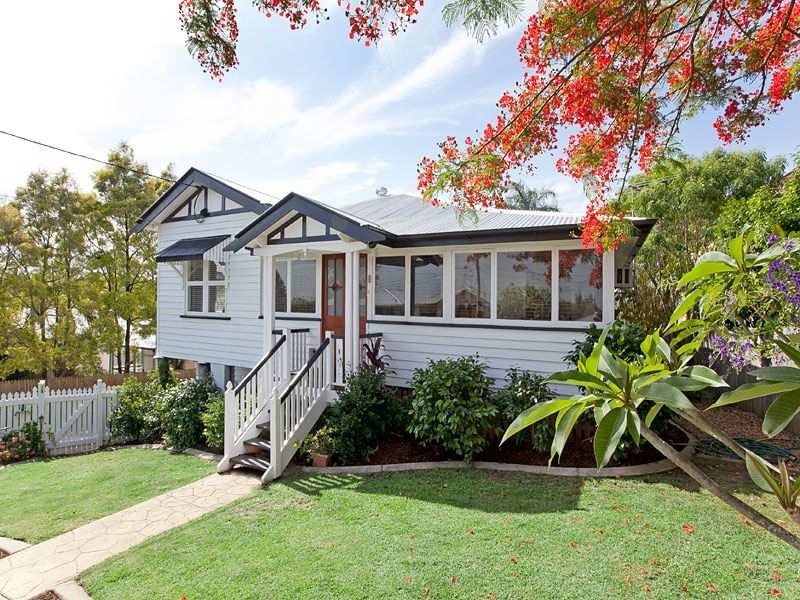 31 Chapman Street, Chapel Hill, QLD 4069