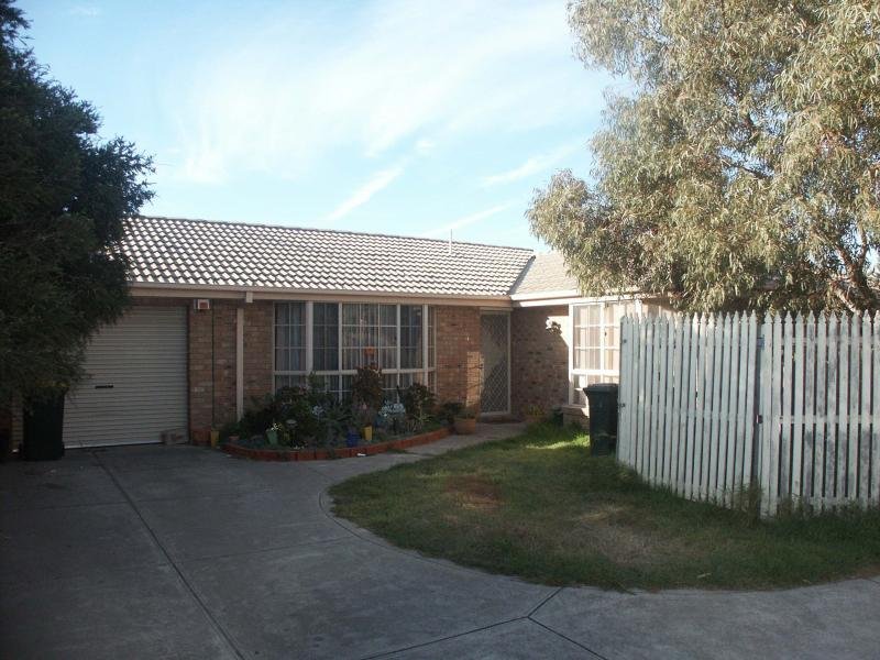 2/9 Mulwala Gardens, St Albans, VIC 3021