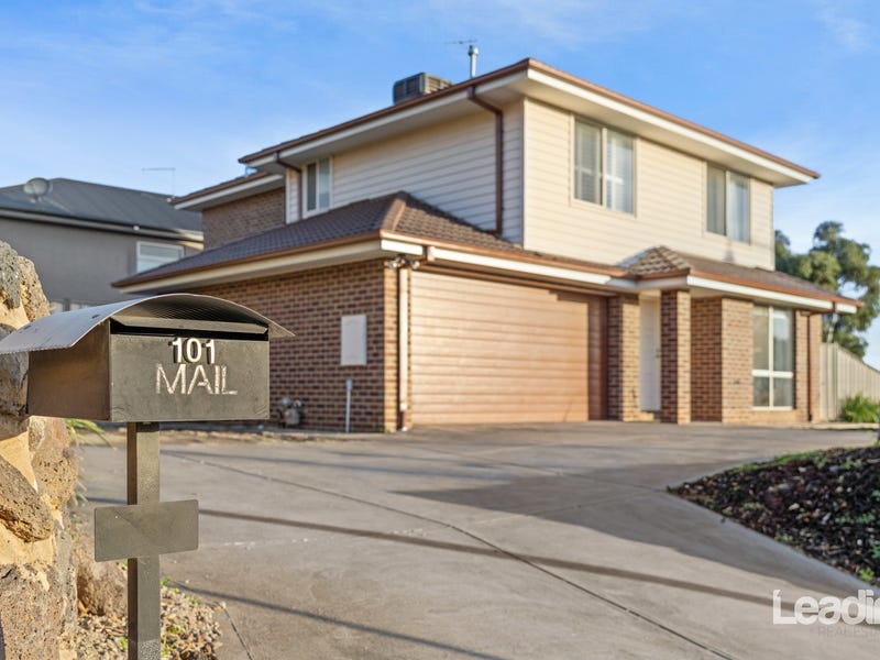 101 Belleview Drive, Sunbury, Vic 3429 House for Sale