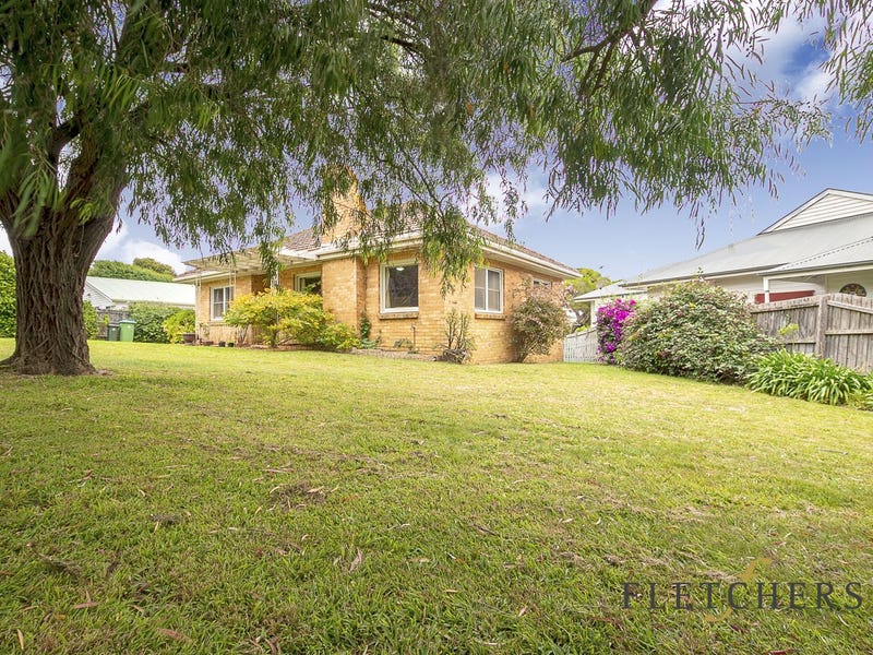 27 Street, Sorrento, Vic 3943 Property Details
