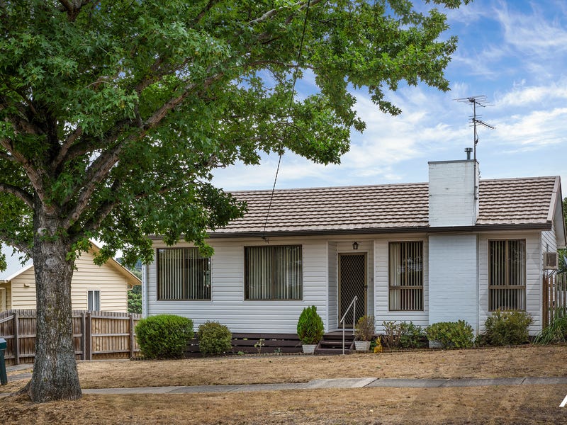 49 Latrobe Street, Warragul, Vic 3820 Property Details