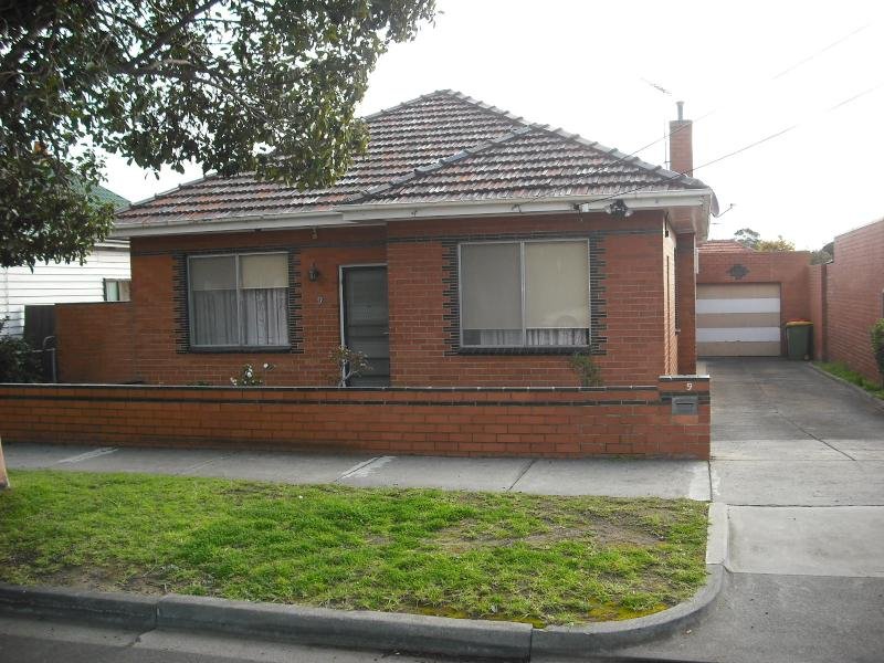 9 Tennyson Avenue, Preston, VIC 3072