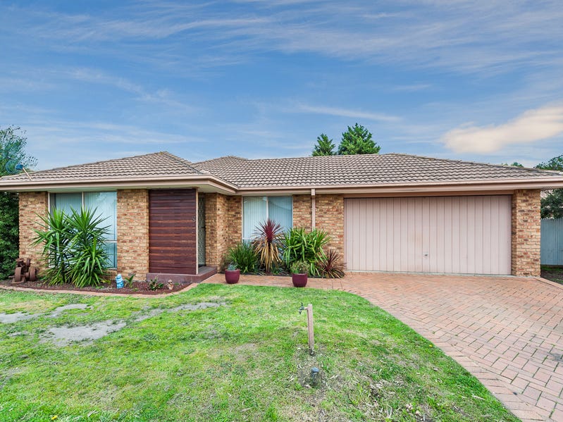 8 Leigh Court, Craigieburn, Vic 3064 - Property Details