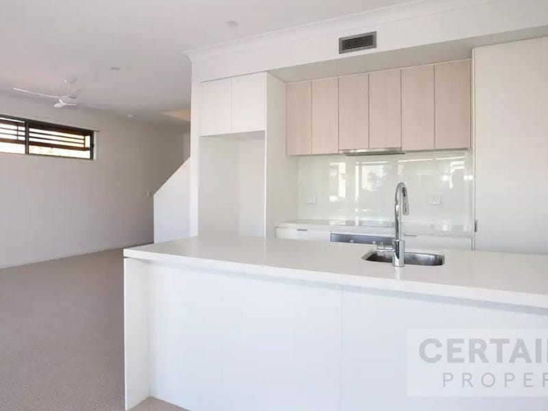 21/3400 Panorama Drive, Carrara, QLD 4211