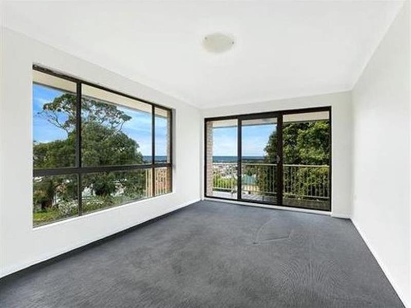 2/1 Mailer Avenue, Wollongong, NSW 2500