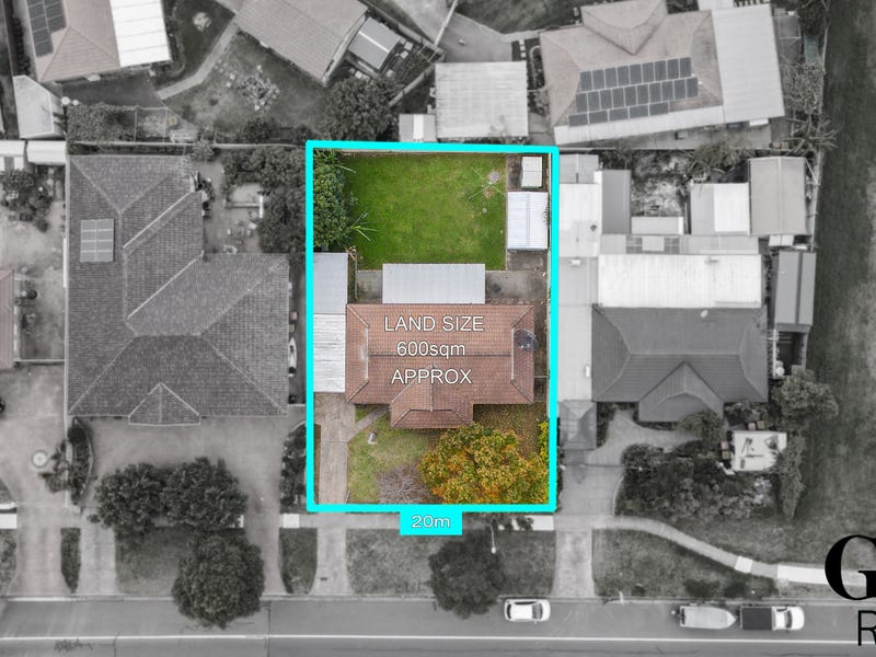 18 Brisbane Road, St Johns Park, NSW 2176 18 Brisbane Road, St Johns Park, NSW 2176