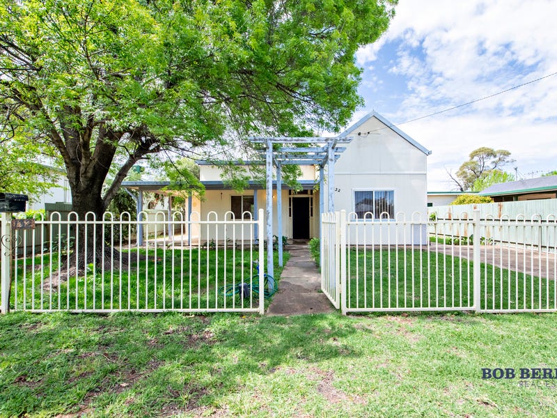 132 Merilba Street, Narromine, NSW 2821 Property Details