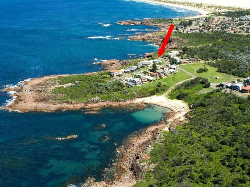 2 Ocean Street, Fishermans Bay, NSW 2316