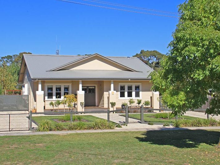 36 Anslow Street, Woodend, Vic 3442 Property Details