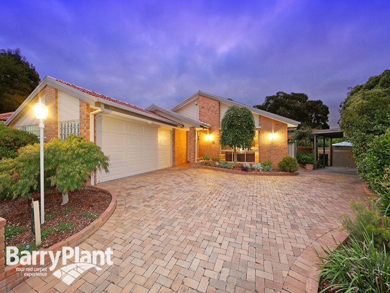 12 Jindabyne Court, Lysterfield, Vic 3156 Property Details