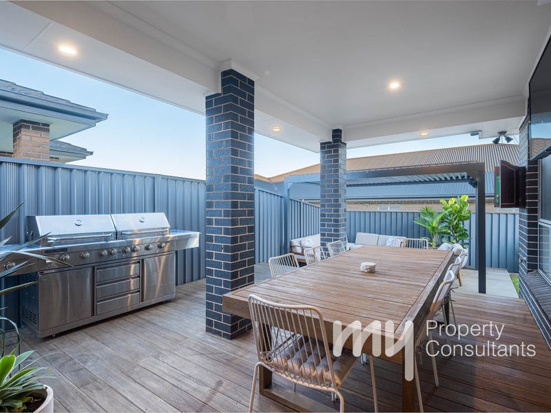 19 Floyd Street, Spring Farm, NSW 2570