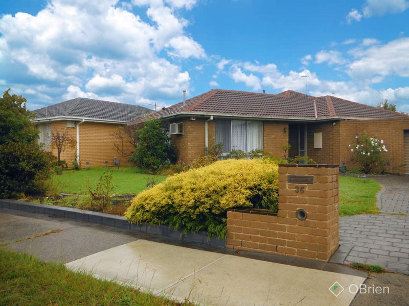 35 Wolverton Drive, Gladstone Park, VIC 3043