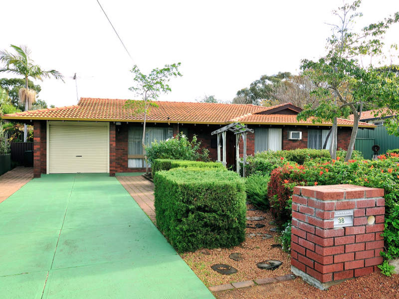 38 Milverton Avenue, Karrinyup, WA 6018 Property Details