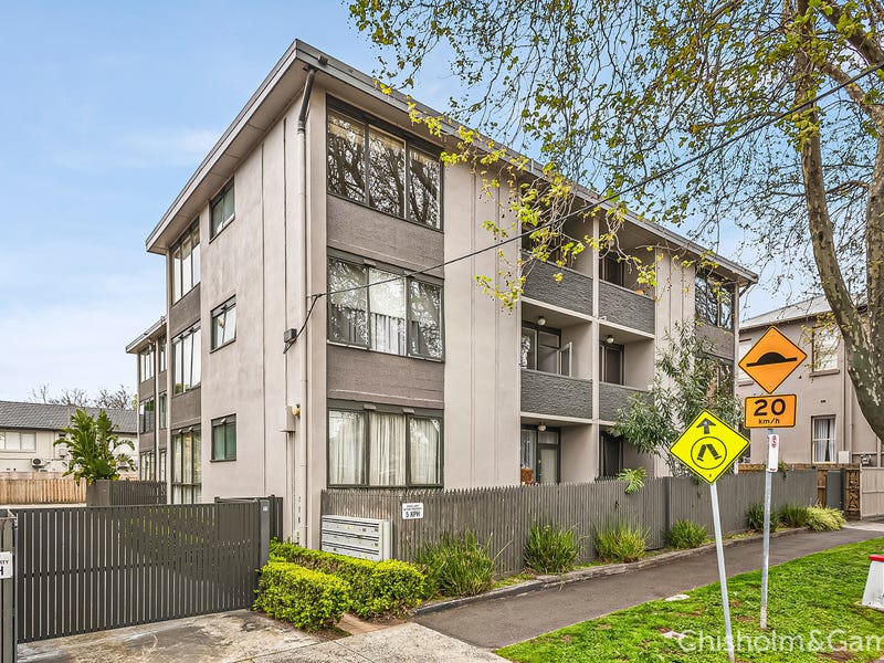 4/17 Dickens Street, Elwood, Vic 3184 Property Details