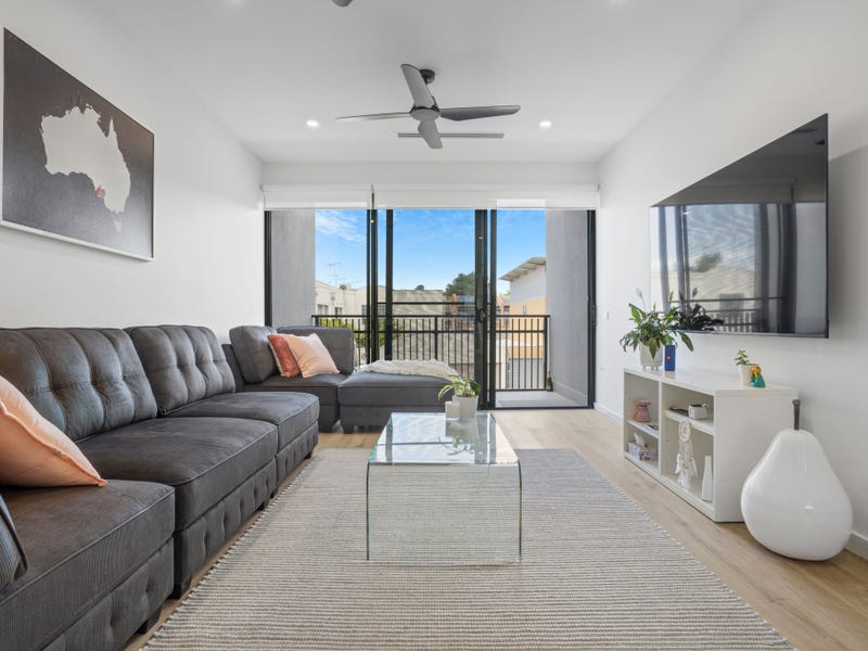 70 Vinrace Street, Adelaide, SA 5000 Townhouse for Rent