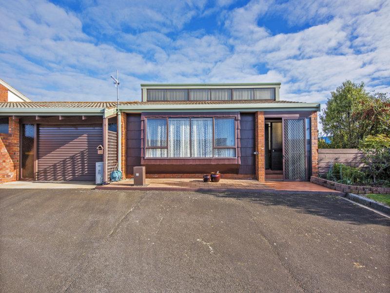 12/4 Federal Street, Upper Burnie, TAS 7320