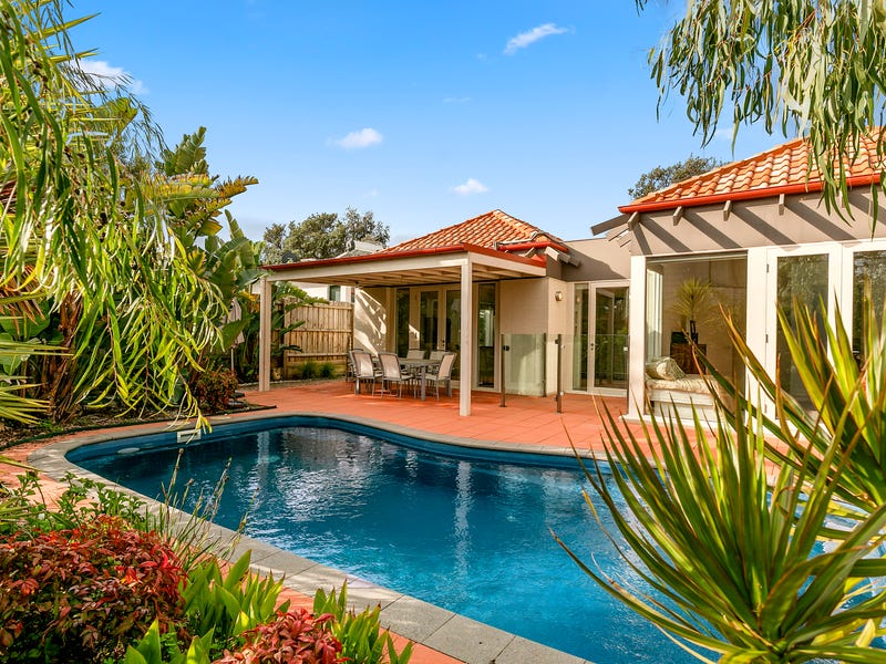 6 Rose Avenue, Cowes, Vic 3922 Property Details