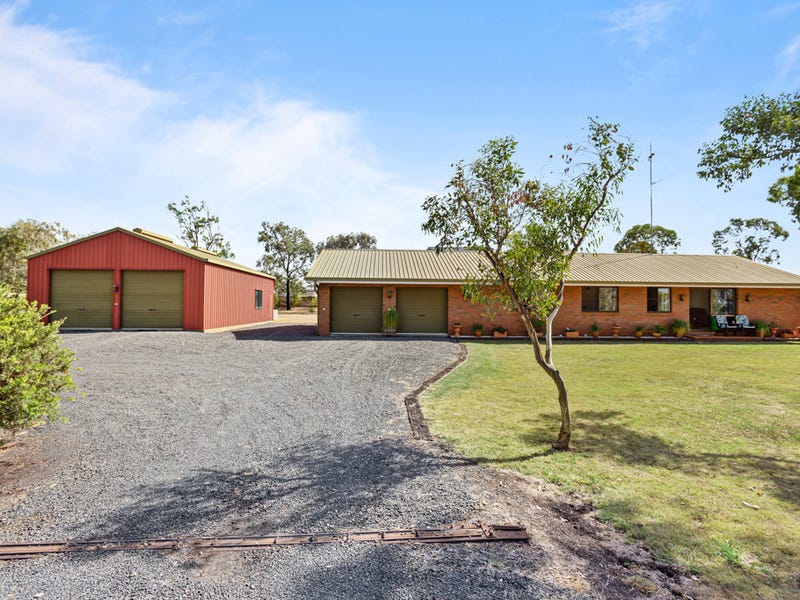 2 East Hadley Street, Pittsworth, Qld 4356 Property Details