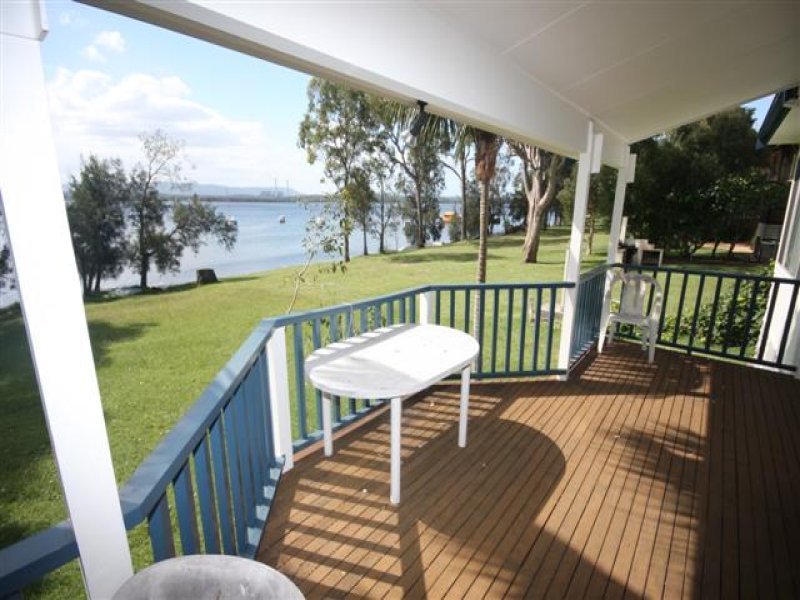 18 Yoorala Road, Yarrawonga Park, NSW 2264