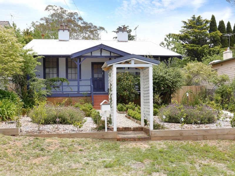 75 Darley Street, Katoomba, NSW 2780 Property Details