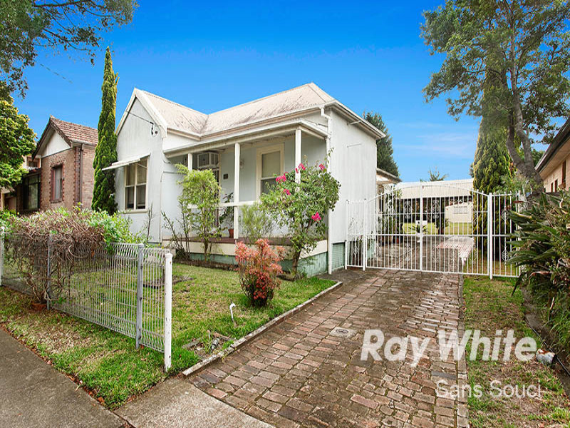 14 Massey St, Carlton, NSW 2218 Property Details