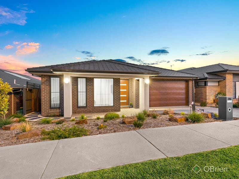 246 Pink Hill Boulevard, Officer, VIC 3809