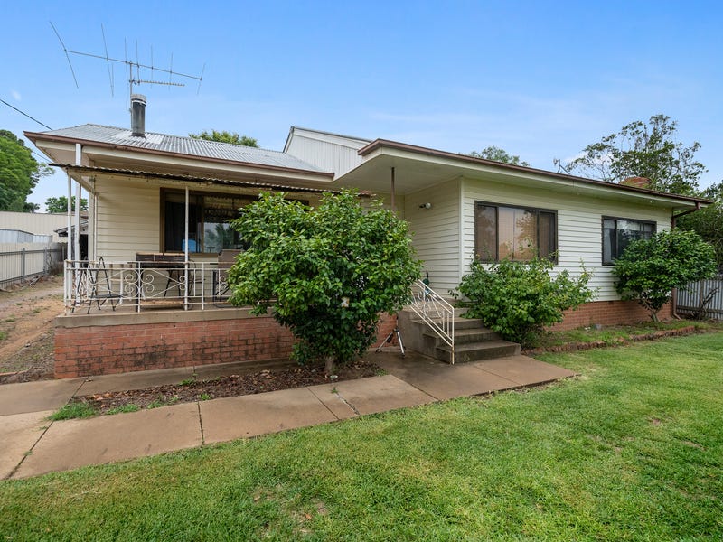 17 Peters Street, Narrandera, NSW 2700