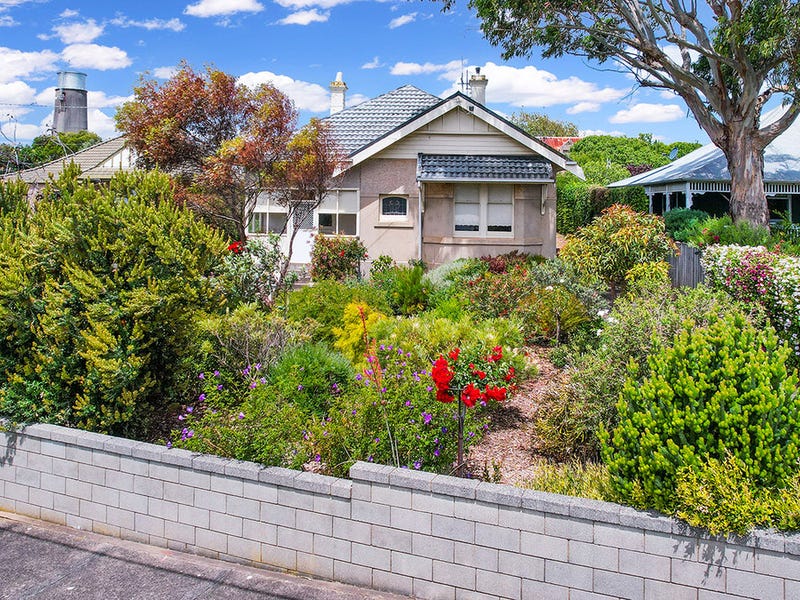 10 Mickle Crescent, Warrnambool, Vic 3280 Property Details