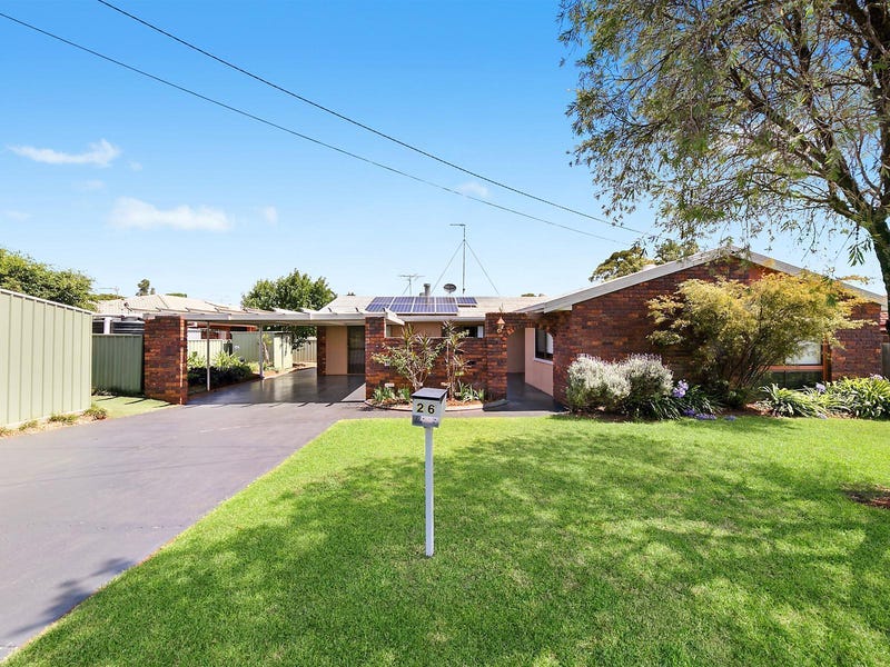 26 Kingsford Smith Drive, Wilsonton, QLD 4350