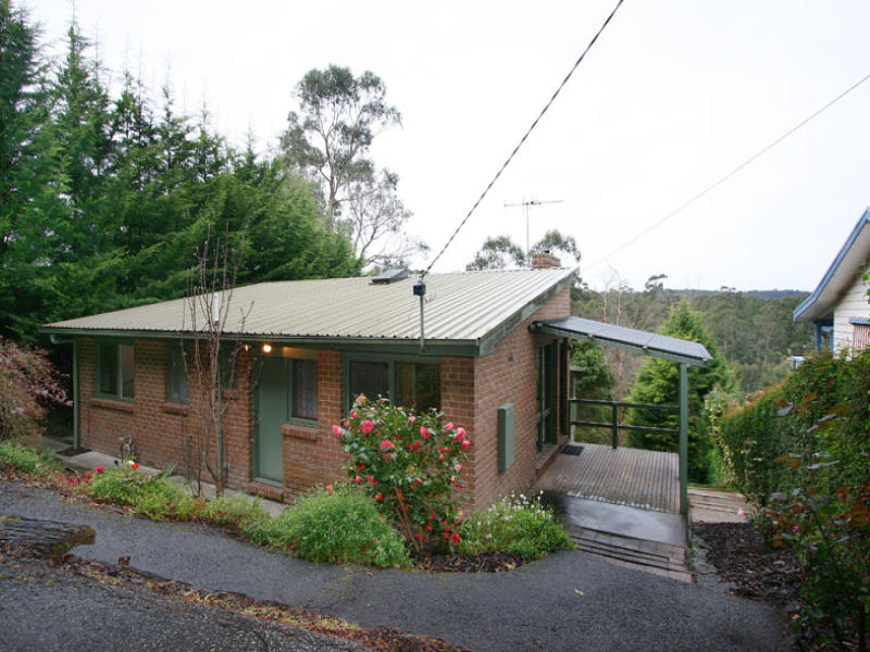 99 Charles Road, Lilydale, Vic 3140 Property Details