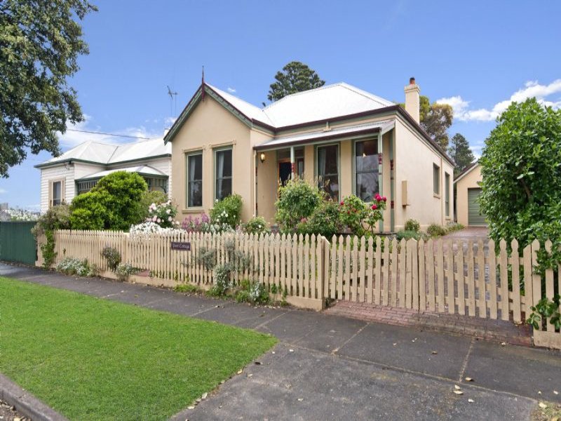 2A Wishart Street, Port Fairy, VIC 3284