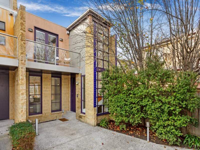 4/7 Fairfield Road, Fairfield, Vic 3078 Property Details