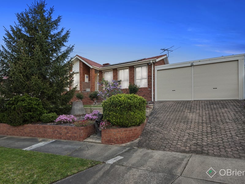 4 Rokewood Court, Endeavour Hills, VIC 3802