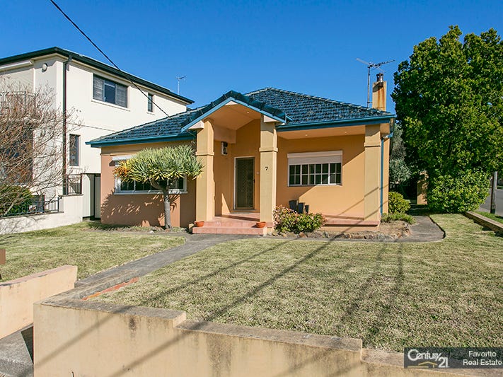 7 Earlwood Avenue, Earlwood, NSW 2206