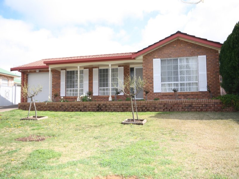 81 Margaret Crescent, Dubbo, NSW 2830 Property Details