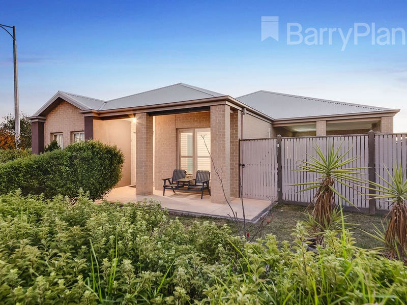 30 ster Way, Pakenham, Vic 3810 Property Details