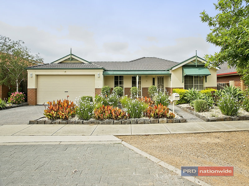 17 Riversdale Drive, Werribee, VIC 3030
