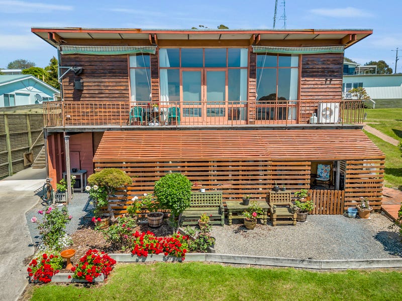 65 Vista Drive, Mallacoota, Vic 3892 House for Sale