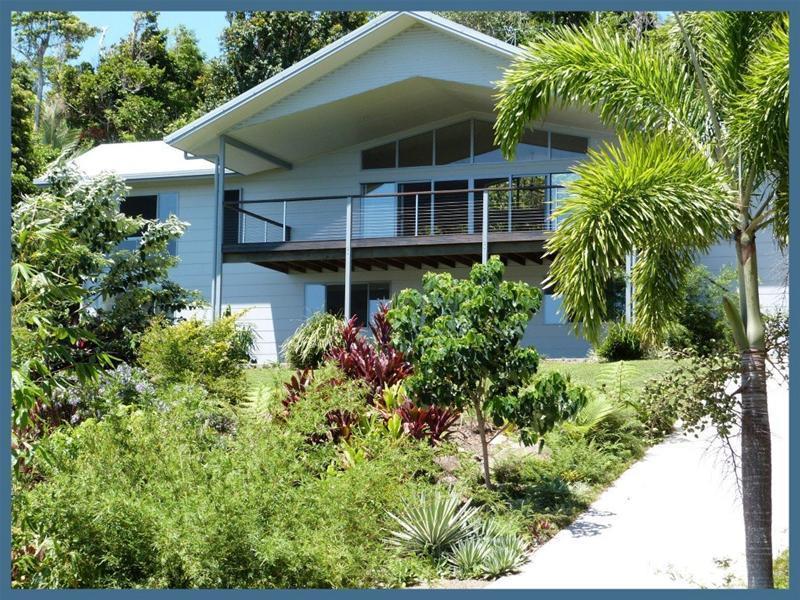 19 The Boulevard, South Mission Beach, QLD 4852